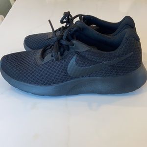 All Black Nike Tanjun Sneaker